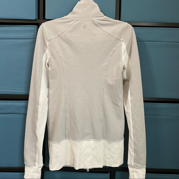 Lululemon Women Nice Asana front zipper striped jacket white gray Size 6 - Picture 2 of 8
